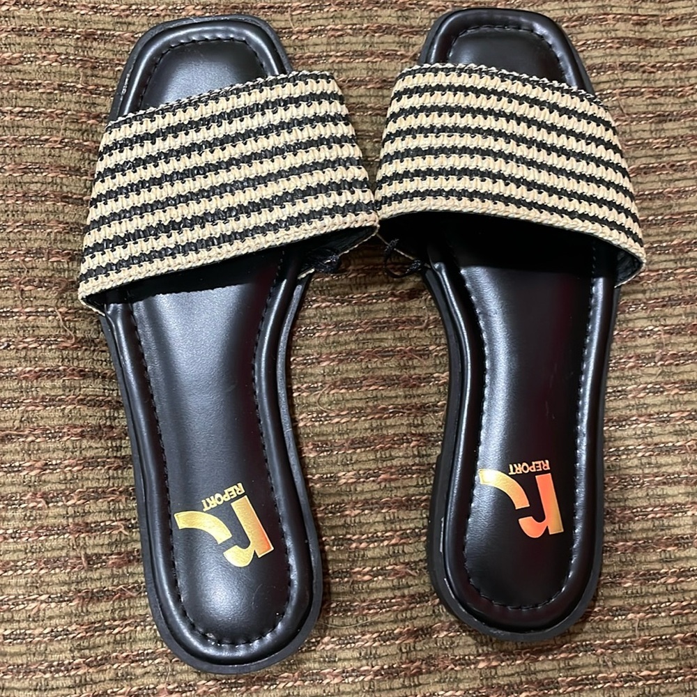 Size 6 slides